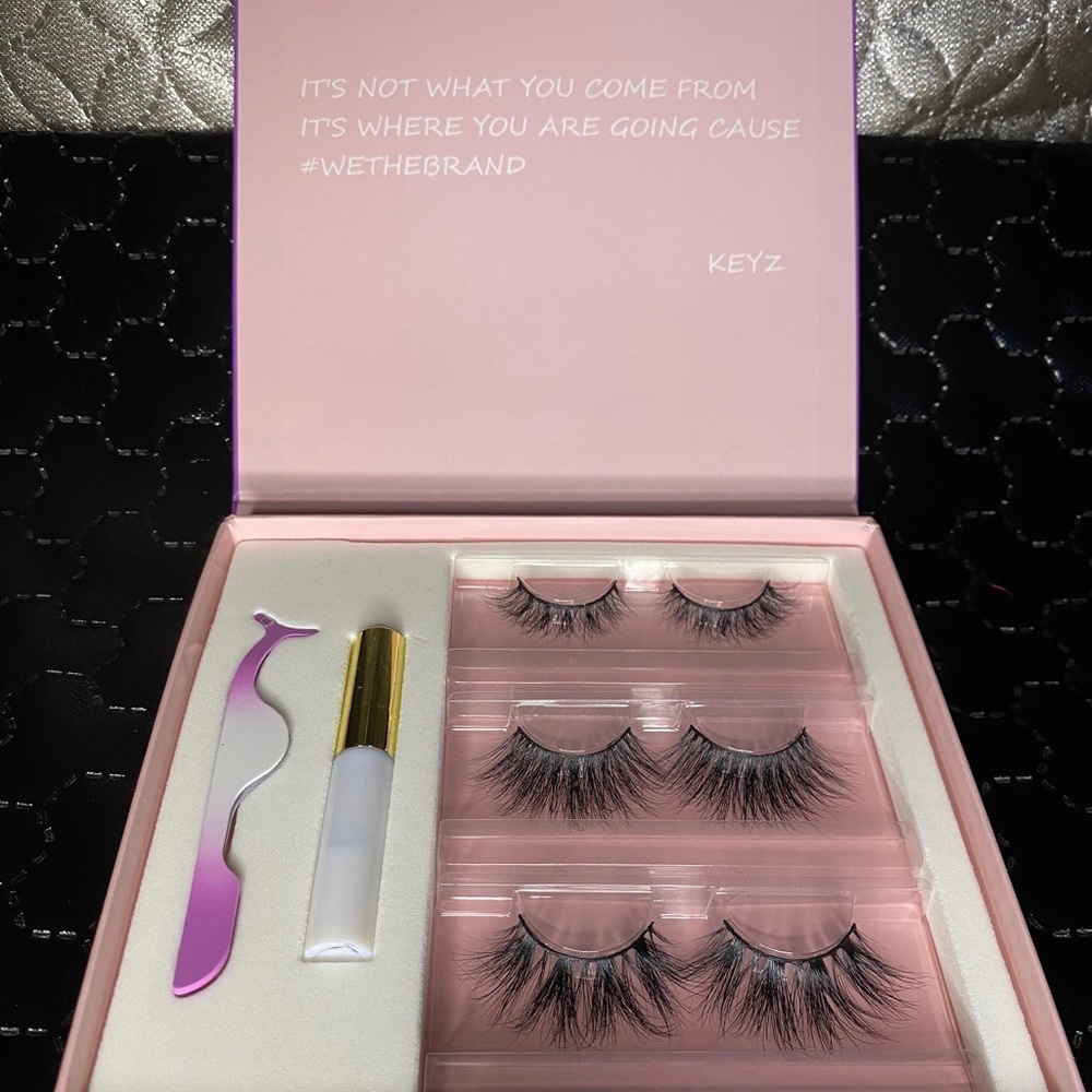 Assorted Eyelash Extension Set! - Picture 6 of 6
